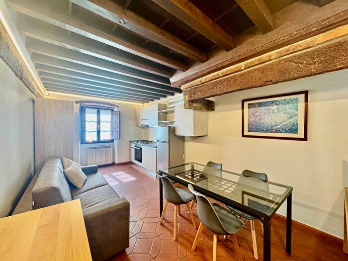 Appartamento bilocale in affitto in Via della Burella, Signoria Uffizi, Firenze