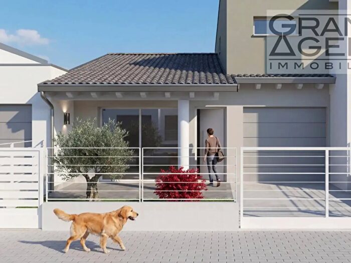 Casa con 6 locali in vendita in Don G Minzoni, Roverbella