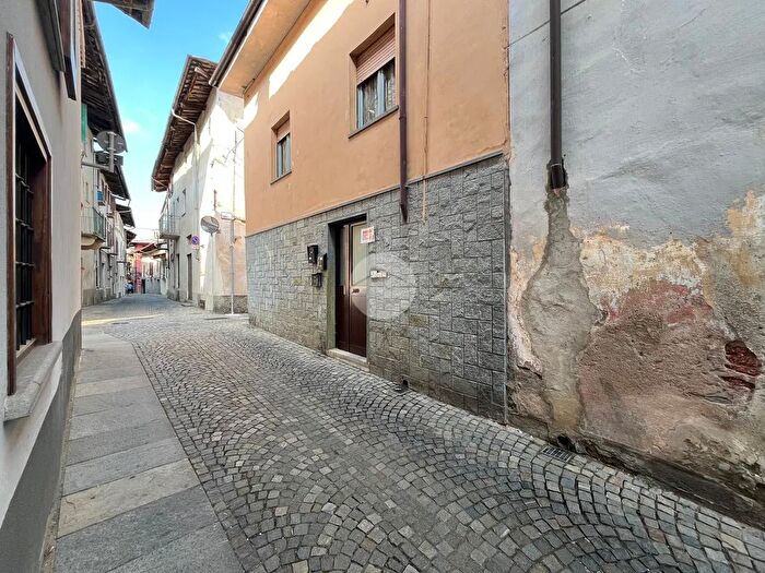 Appartamento bilocale in vendita in Via Carle Costanzo, Barge