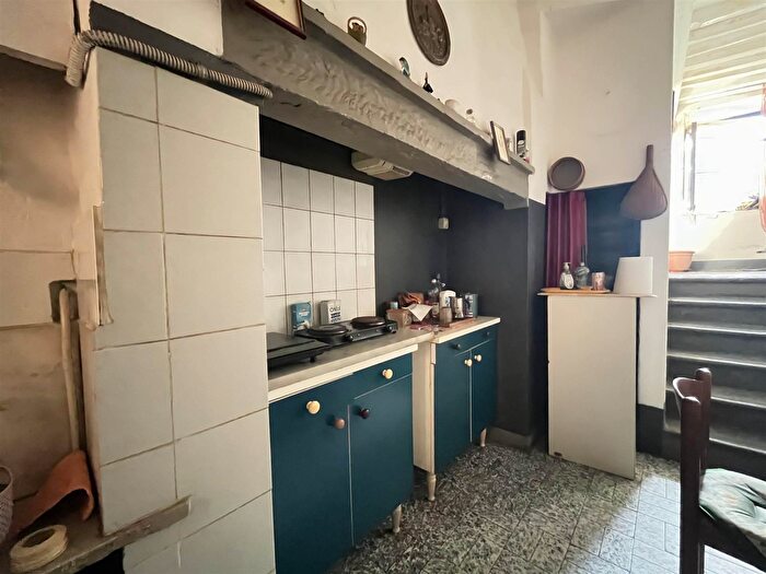 Case in Vendita e in Affitto - 2