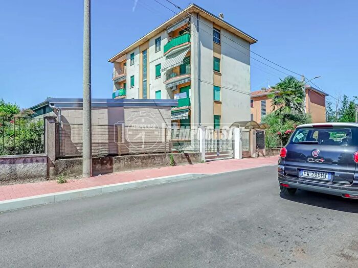 Appartamento trilocale in vendita in Via Pasubio, Fagnano Olona