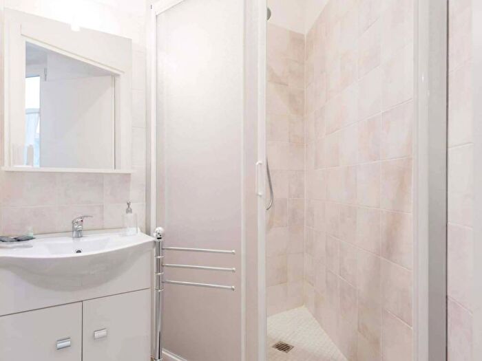 Appartamento bilocale in affitto in Viale Fratelli Rosselli, Fortezza Stazione, Firenze