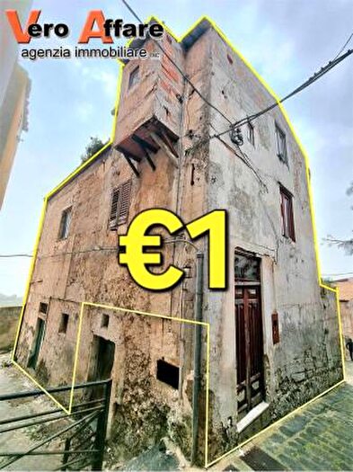 Casa quadrilocale in vendita in Sutera