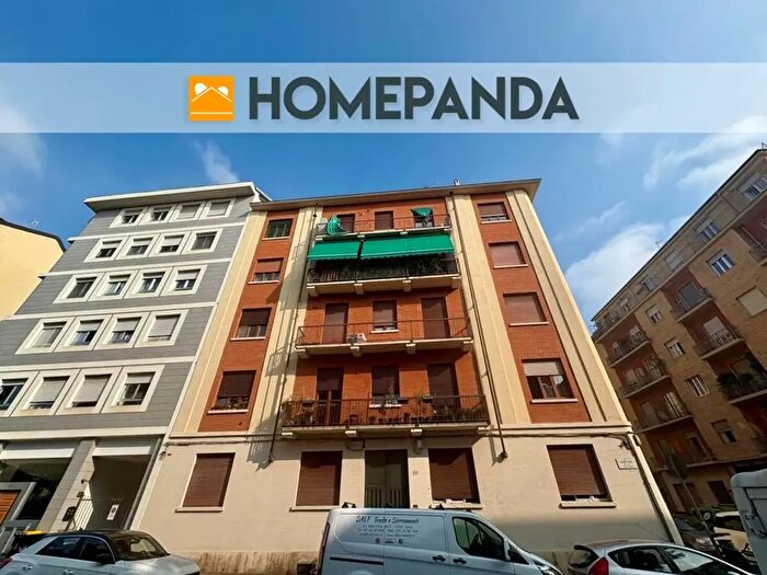 Appartamento trilocale in vendita in Via Salbertrand, Torino