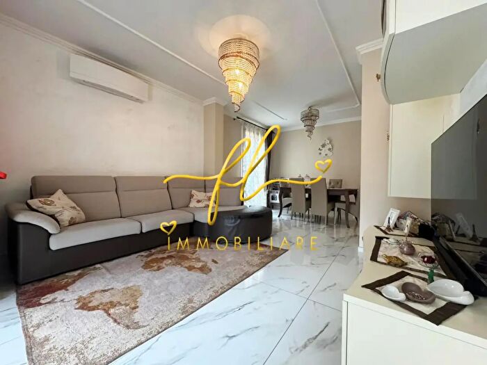 Casa con 5 locali in vendita in Livorno