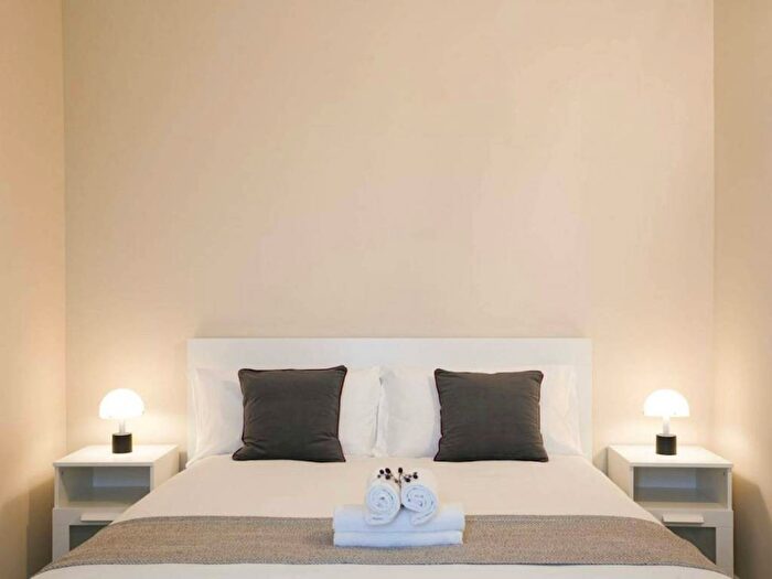 Appartamento trilocale in affitto in Corso Giulio Cesare, Aurora, Torino