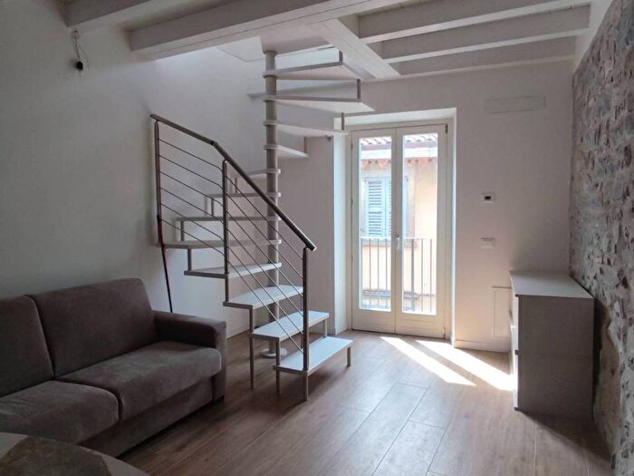Casa bilocale in affitto in chiesa, Sarnico