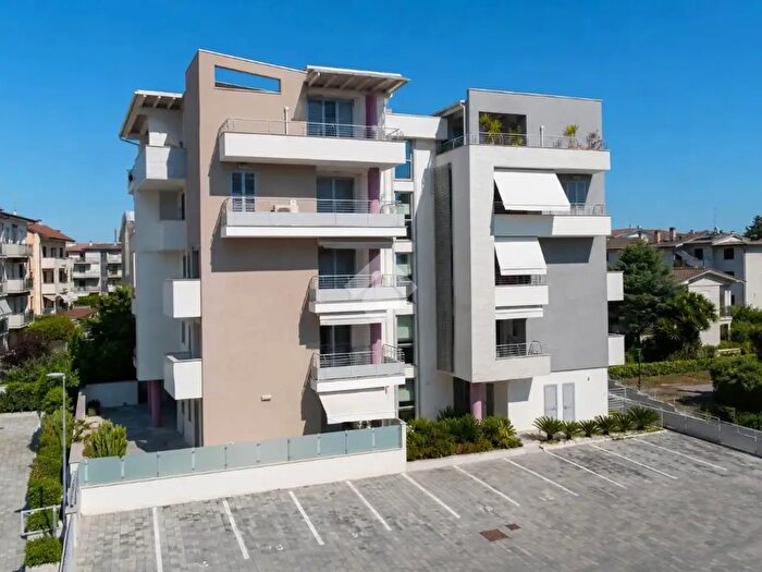 Appartamento bilocale in vendita in Via Ferruccio Parri, Tortoreto