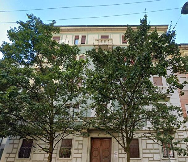 Appartamento trilocale in affitto in Via Giovanni Battista Fauchè, Sempione, Milano
