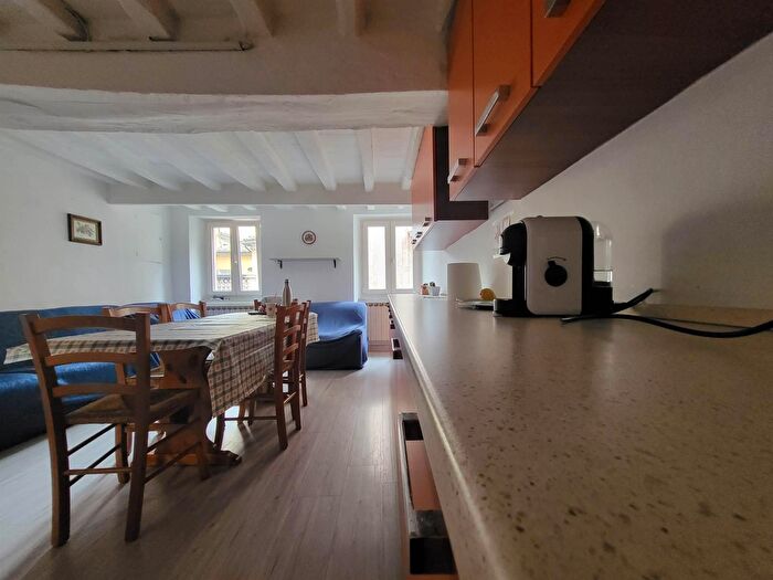 Appartamento con 7 locali in vendita in Siena