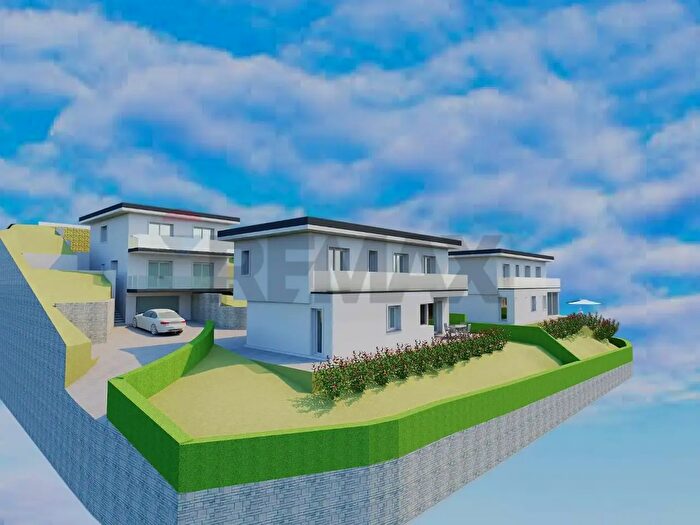 Casa con 5 locali in vendita in Luino