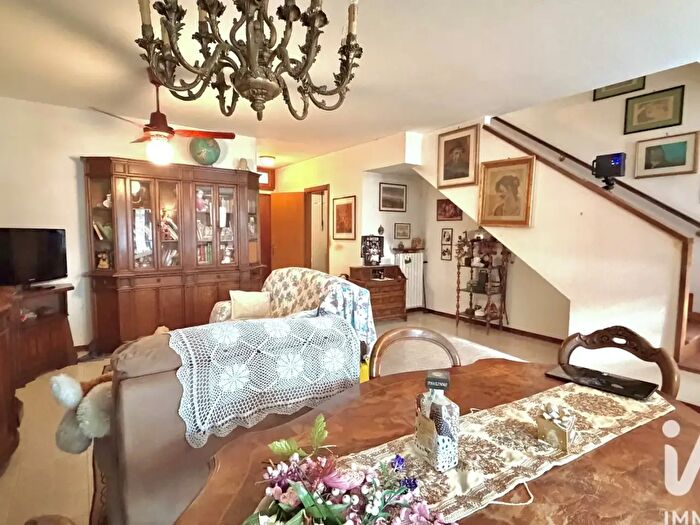 Casa con 7 locali in vendita in Via Turati, Poggio Renatico