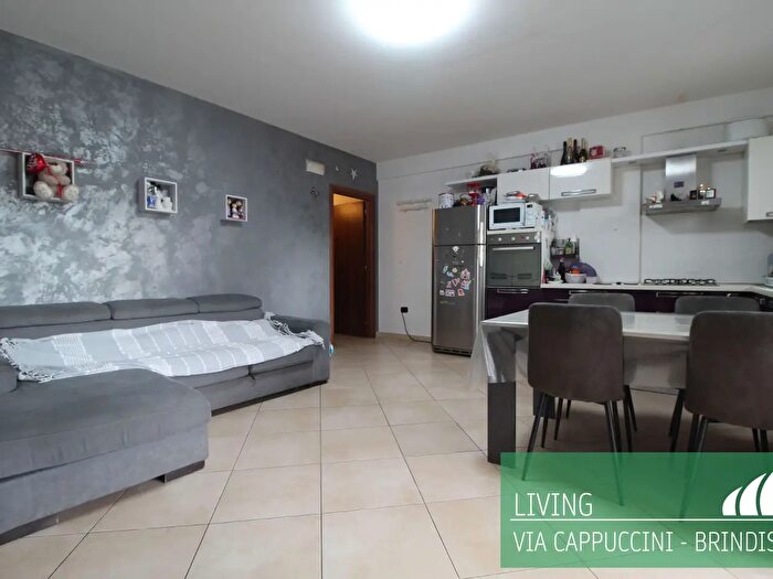 Appartamento trilocale in vendita in Brindisi