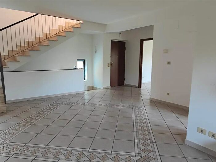 Casa con 7 locali in vendita in Via Capitano, Castiglione Cosentino