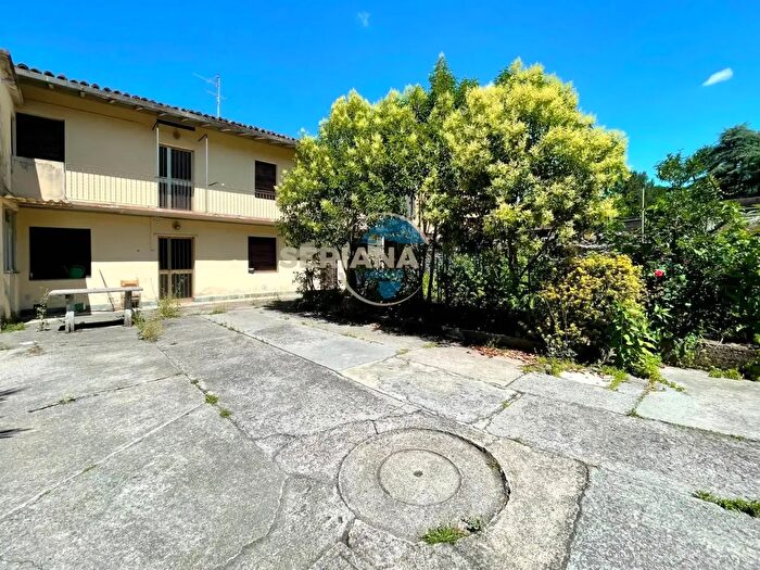 Appartamento con 5 locali in vendita in Via Papa Giovanni XXIII, Villa Di Serio
