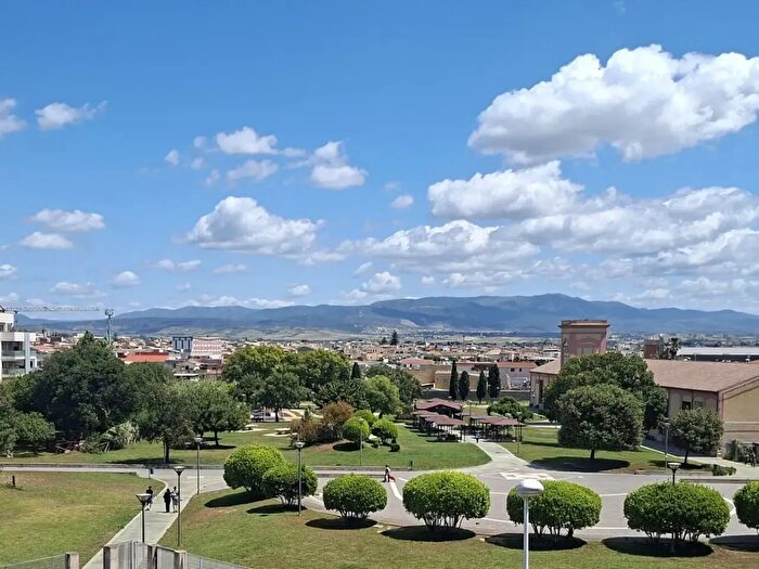 Appartamento trilocale in vendita in Cagliari