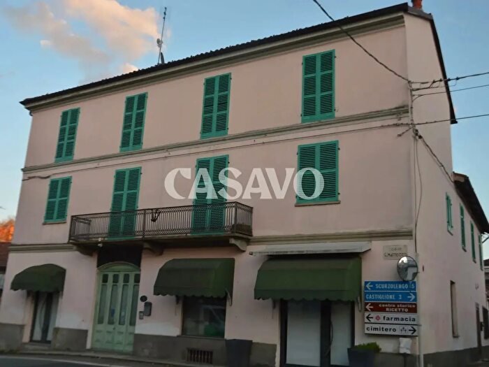 Casa con 12 locali in vendita in Corso Matteotti, Portacomaro