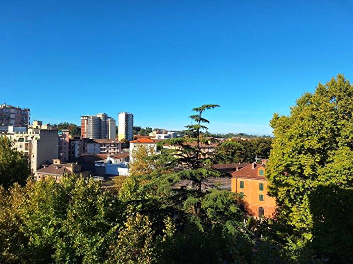 Appartamento con 5 locali in affitto in Viale Aurelio Saffi, Novi Ligure