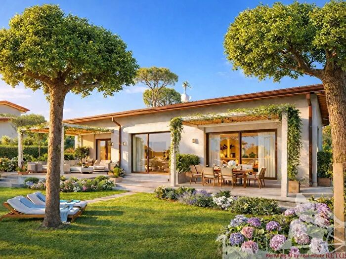 Casa con 6 locali in vendita in Forte Dei Marmi