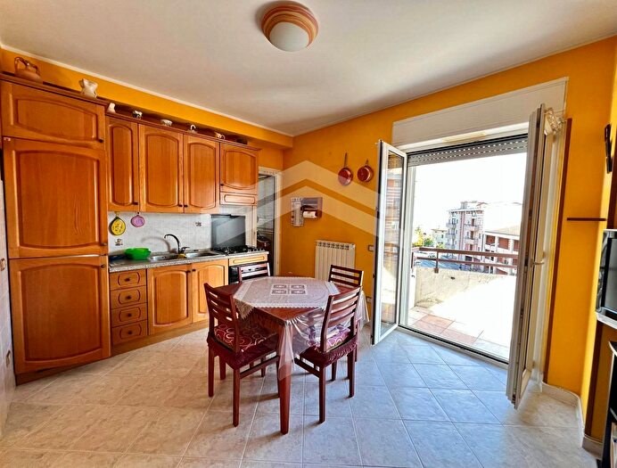 Appartamento trilocale in affitto in Via Lazio, Campobasso