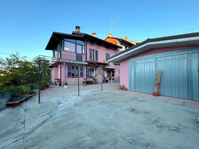 Casa con 5 locali in vendita in Via Bella Caterina, Rocchetta Tanaro