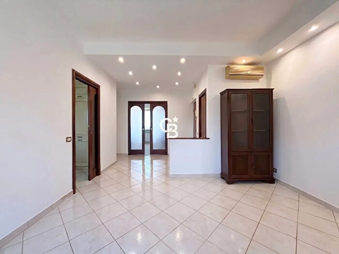 Appartamento quadrilocale in vendita in Via Leonardo da Vinci, Viterbo