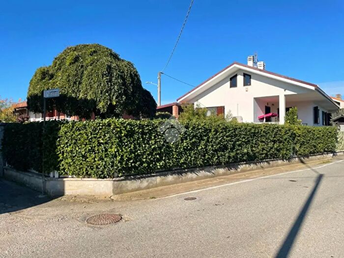 Casa quadrilocale in vendita in Via Castellamonte, San Giusto Canavese