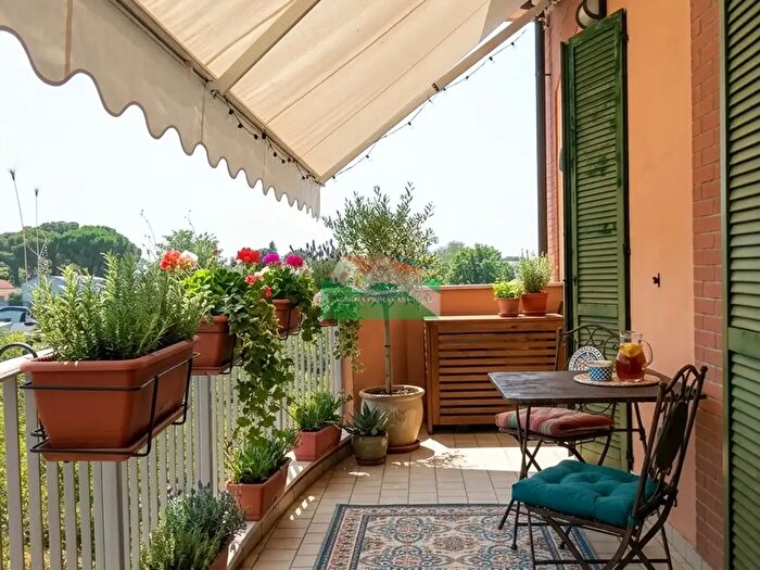 Appartamento trilocale in vendita in Via nello Agusani, Ravenna
