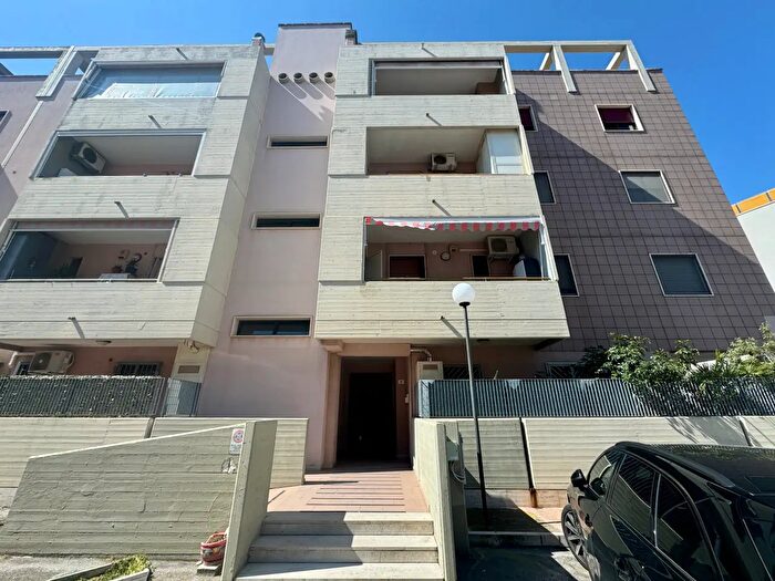 Appartamento trilocale in vendita in Piazza San Francesco da Paola, Monopoli