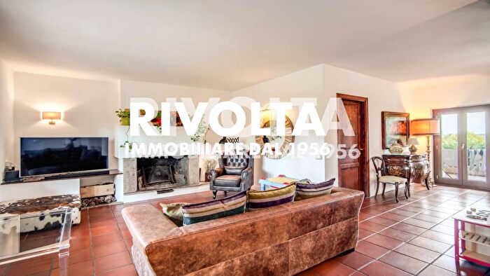 Casa quadrilocale in vendita in Via della Giustiniana, Roma