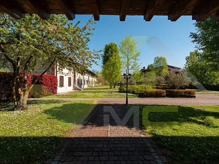 Appartamento bilocale in vendita in Via S Paolo dalla Croce, Liscate