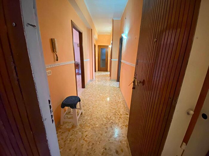 Appartamento trilocale in affitto in Via Napoli, Centro, Mugnano di Napoli