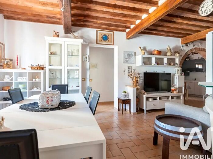 Appartamento con 5 locali in vendita in Via Magenta, Ponsacco