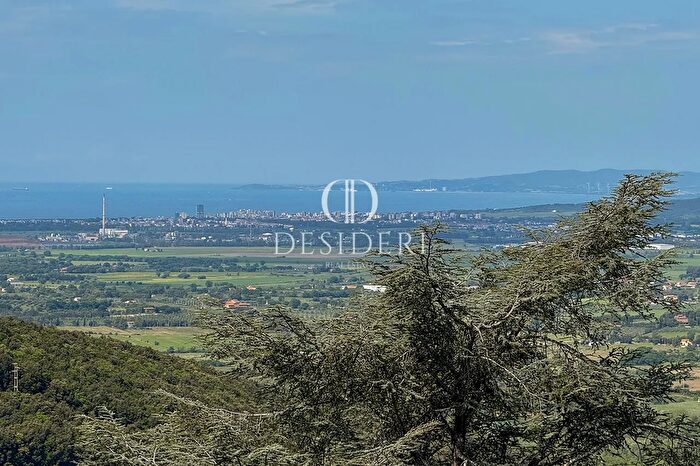 Appartamento quadrilocale in vendita in Via della Serra Gavorrano, Gavorrano