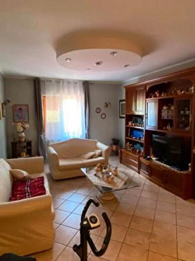 Appartamento con 5 locali in vendita in Via della Repubblica, Grottolella