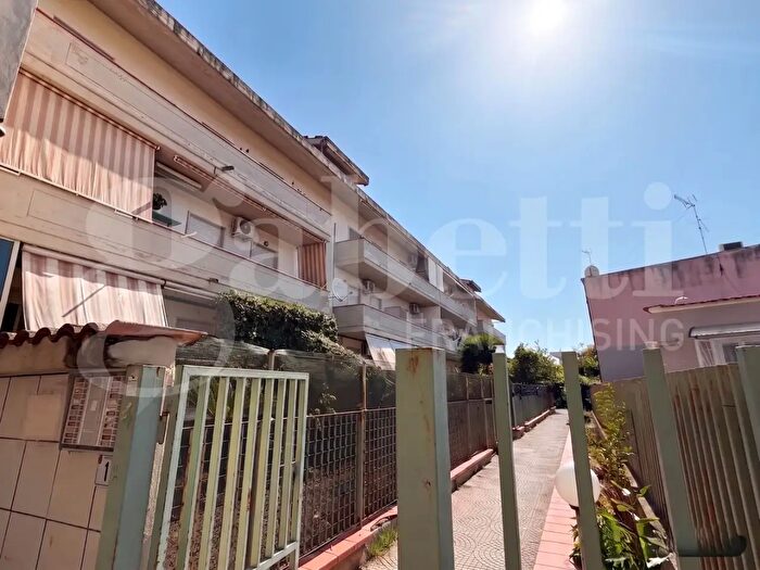 Appartamento trilocale in vendita in Via Marco Attilio Regolo, Latina