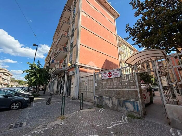 Appartamento trilocale in vendita in Corso San Giovanni a Teduccio, Napoli