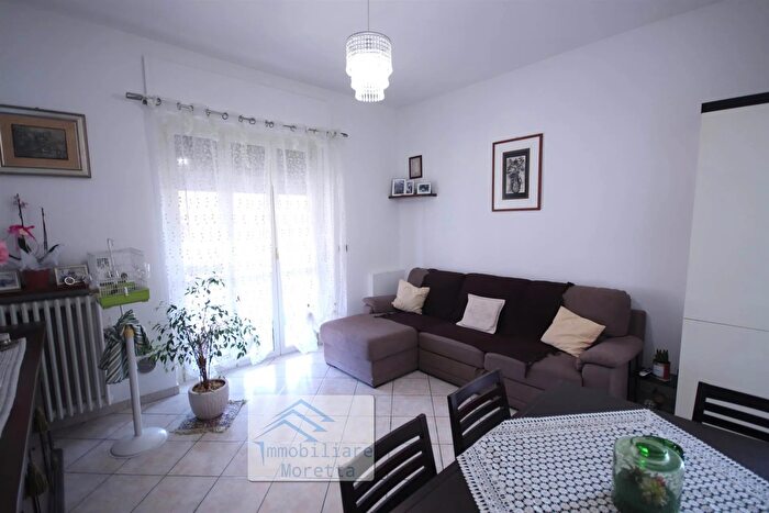 Appartamento trilocale in vendita in Alba, Alba