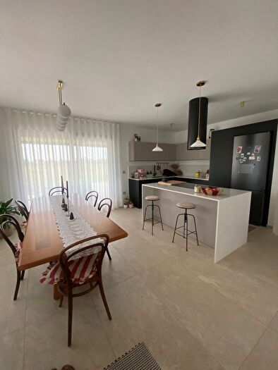 Casa quadrilocale in vendita in Via Cisteron, Loreggia