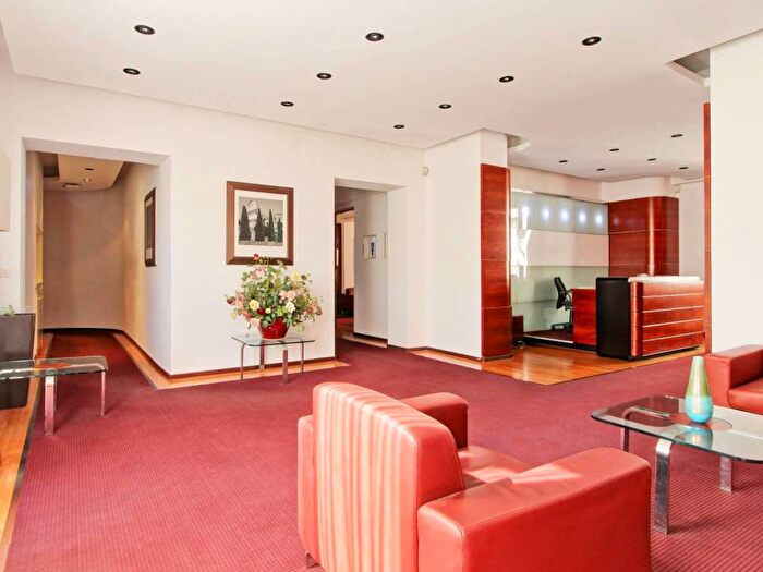 Appartamento con 6 locali in affitto in via Abruzzi, Vittorio Veneto, Roma