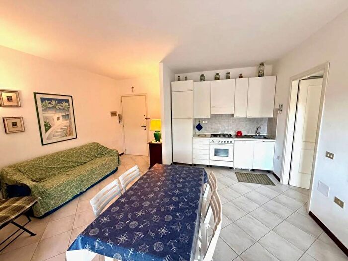 Appartamento quadrilocale in affitto in Castiglione Paese, Castiglione della Pescaia