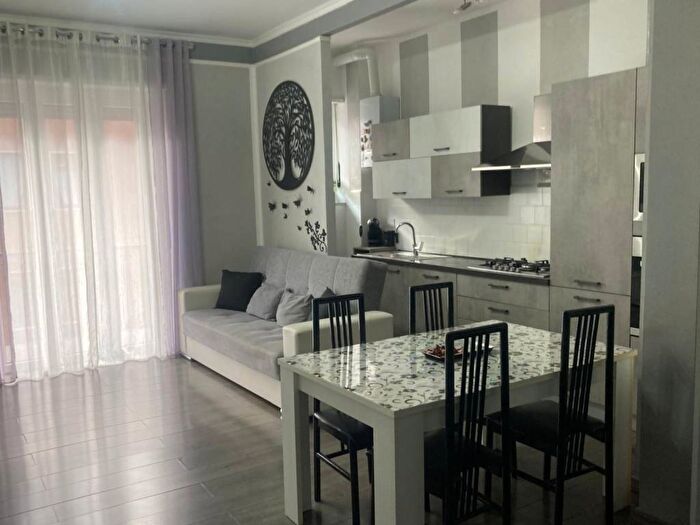 Appartamento trilocale in affitto in Via Pisa, San Paolo, Rivoli