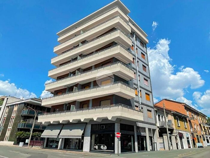 Appartamento trilocale in affitto in Via C Sormani, Cusano Milanino