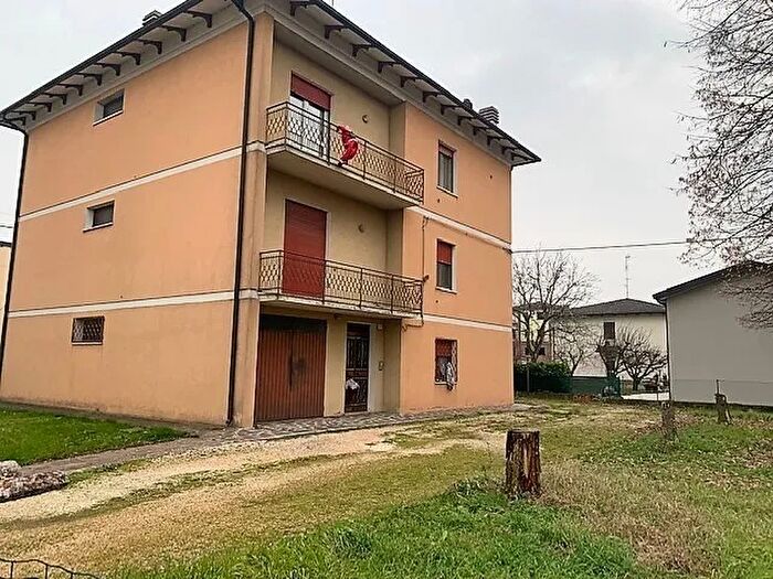 Appartamento trilocale in vendita in Camposanto Emilia Romagna Italia, Camposanto