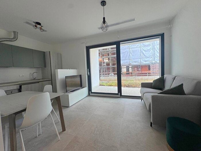 Appartamento bilocale in affitto in Via Ravenna, Corvetto, Milano