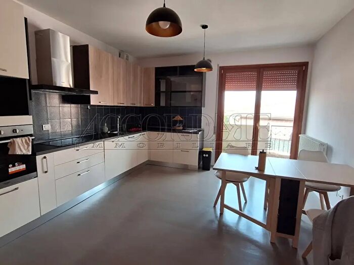 Appartamento con 5 locali in vendita in Veggiano