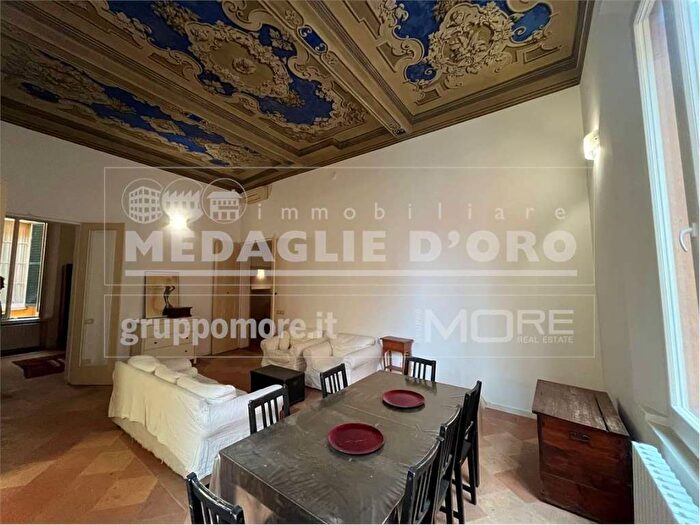 Appartamento quadrilocale in affitto in Centro Storico, Modena