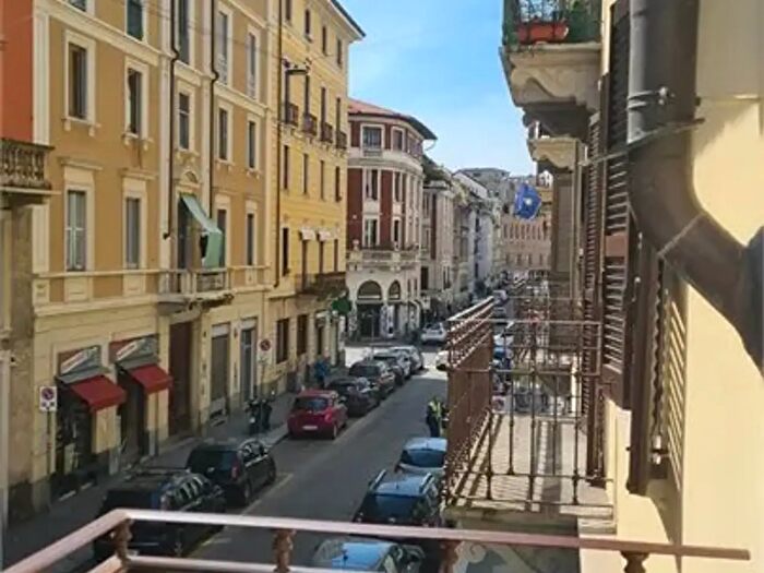 Appartamento bilocale in affitto in Via Sciesa, Milano