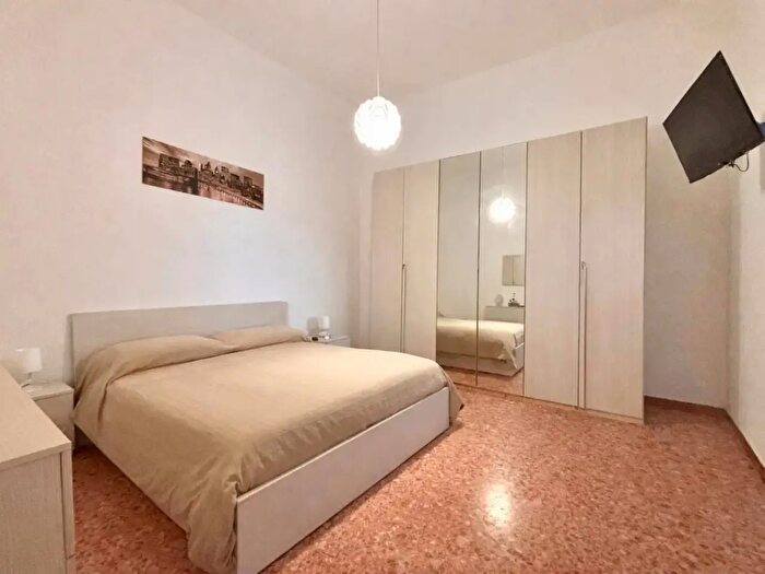 Appartamento bilocale in vendita in Vicolo Rossi, Palermo