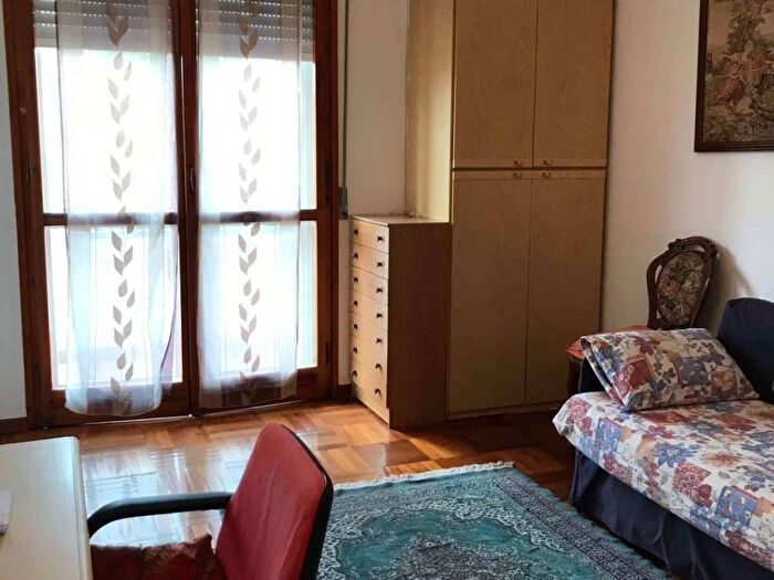 Appartamento trilocale in affitto in Via degli Orti, Savena, Bologna